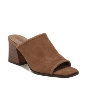 27 Edit Nolla Sandals